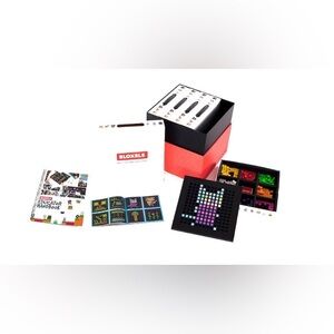Bloxels Educational building kit